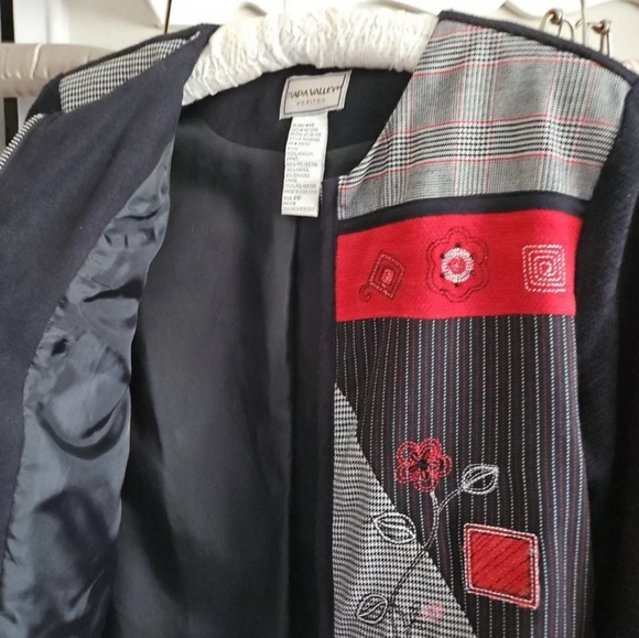 Vtg Napa Valley Black Red Embroidered Flower Patchwork Jacket Size PM. - Picture 3 of 5
